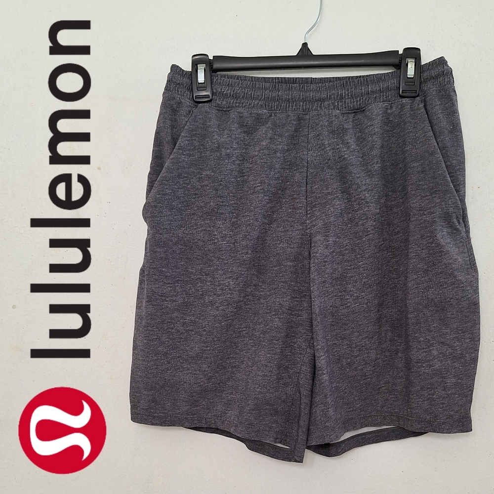Lululemon Men's Pace Breaker Lined 9" Shorts Size Medium